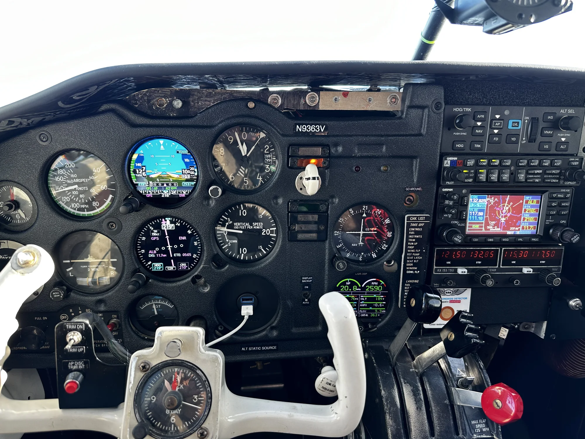 The N9363V instrument panel showing dual Garmin GI 275 displays, the GFC 500 mode controller, and the GNS 430W navigator